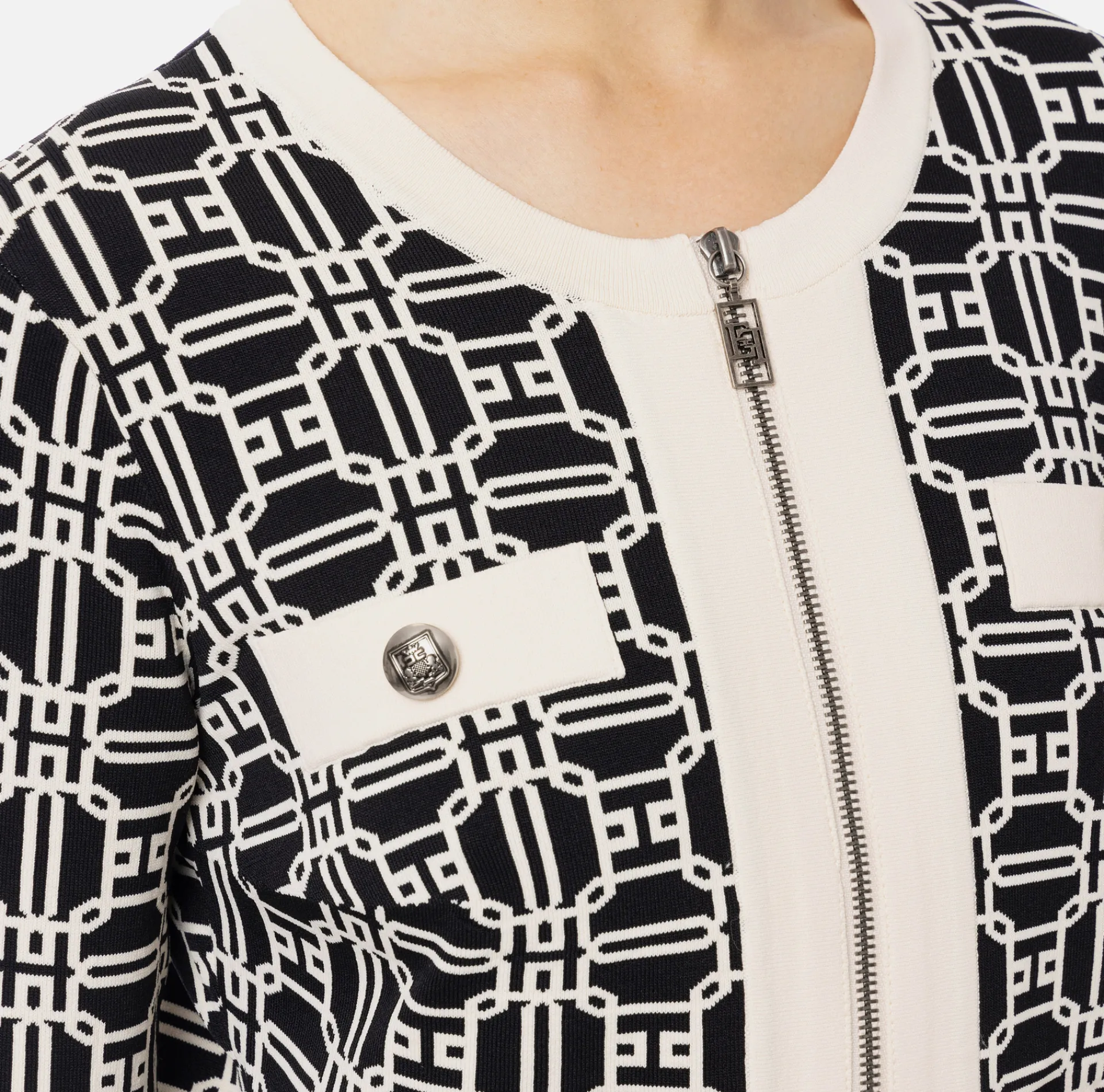 Elisabetta Franchi Knitwear And Sweatshirts|Jacquard logo cropped cardigan Black/Butter