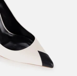 Elisabetta Franchi Pumps|Nappa leather pumps with toecap Étoile Butter/Black
