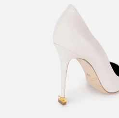 Elisabetta Franchi Pumps|Nappa leather pumps with toecap Étoile Butter/Black