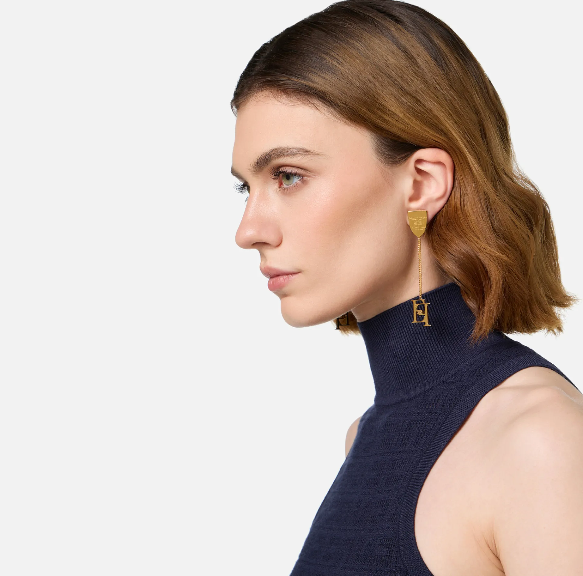 Elisabetta Franchi Jewelry|Pendant metal earrings with logo emblem YellowGold